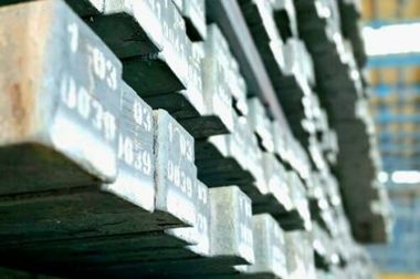 حضور شرکت فولاد غدیر نی‌ریز در سومین نمایشگاه شیراز متالکس ۲۰۲۵