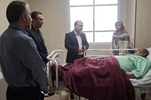 پیگیری وضعیت درمان جانبازان بستری در زنجان با حضور مسئولان بیمه دی و بنیاد شهید
