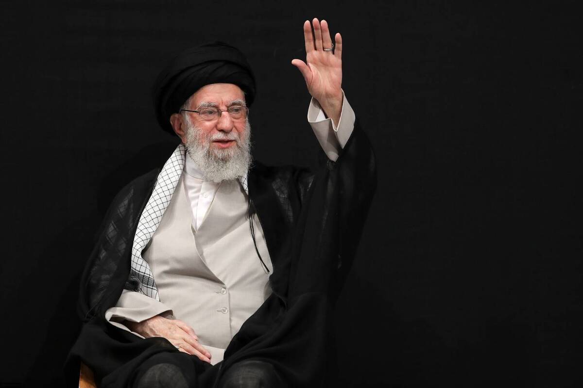 با حضوری حماسی رهبر شهید انقلاب را بدرقه خواهیم کرد