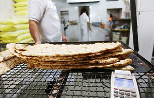  قیمت نان زیاد می‌شود اما دستمزد کارگر نه!/ خطر گرانی بیشتر در کمین است