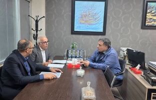 دیدار مشاور ارشد رئیس سازمان بازرسی کل کشور به همراه رئیس هیأت مدیره پست بانک ایران با مدیرعامل صندوق رفاه و تأمین آتیه کارکنان و بازدید از شعبه میرزای شیرازی بانک