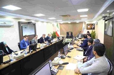 بررسی راهکارهای رفع موانع زنجیره ارزش و کاهش هزینه‌های حمل‌ونقل در توسعه دریامحور