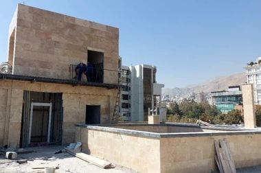 نصب سردر جدید  بازارچه زیرگذر میدان تجریش، با معماری سنتی