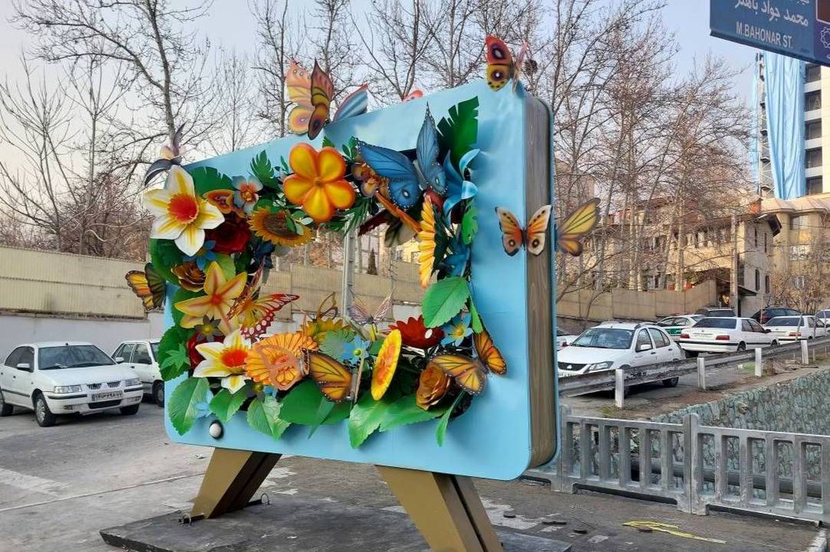 نصب ۴۰۰  المان حجمی و نوری در معابر و بوستان های منطقه یک