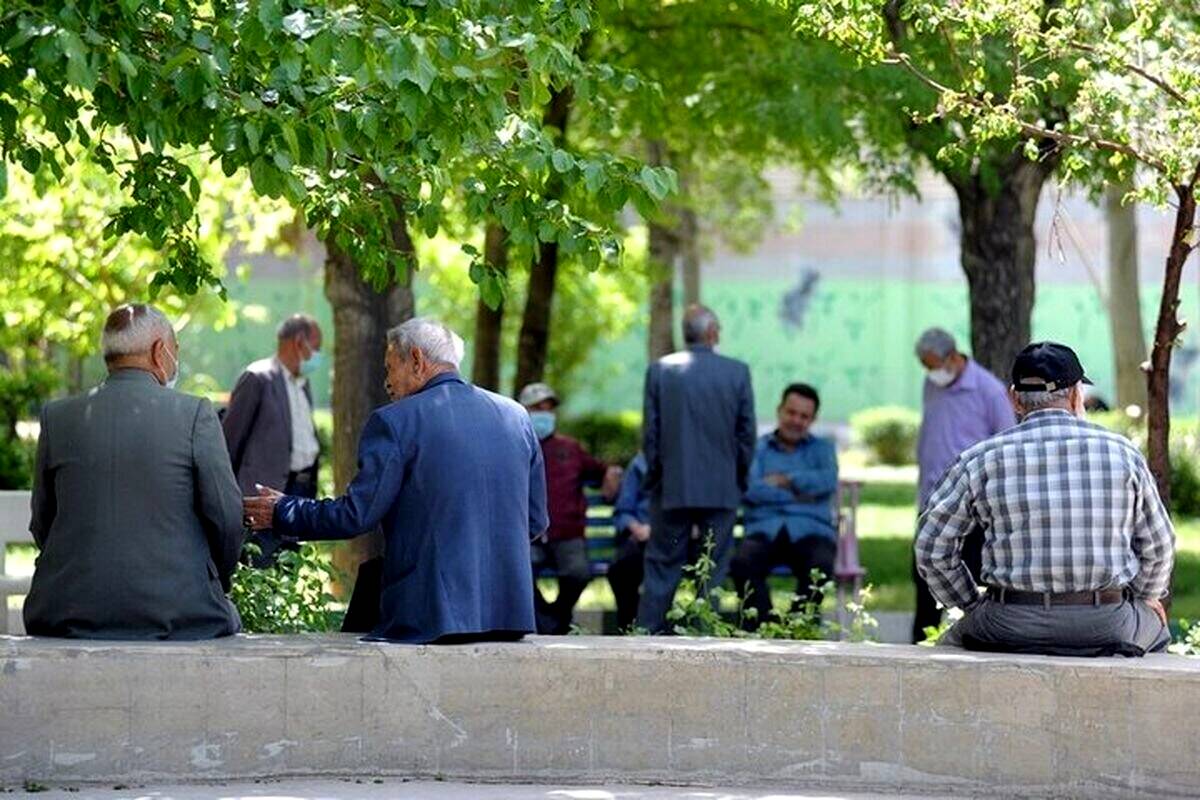  بازنشستگان «یک زندگی ساده» می‌خواهند/ خطر گسترش فقر و بحران معیشت در سال آینده