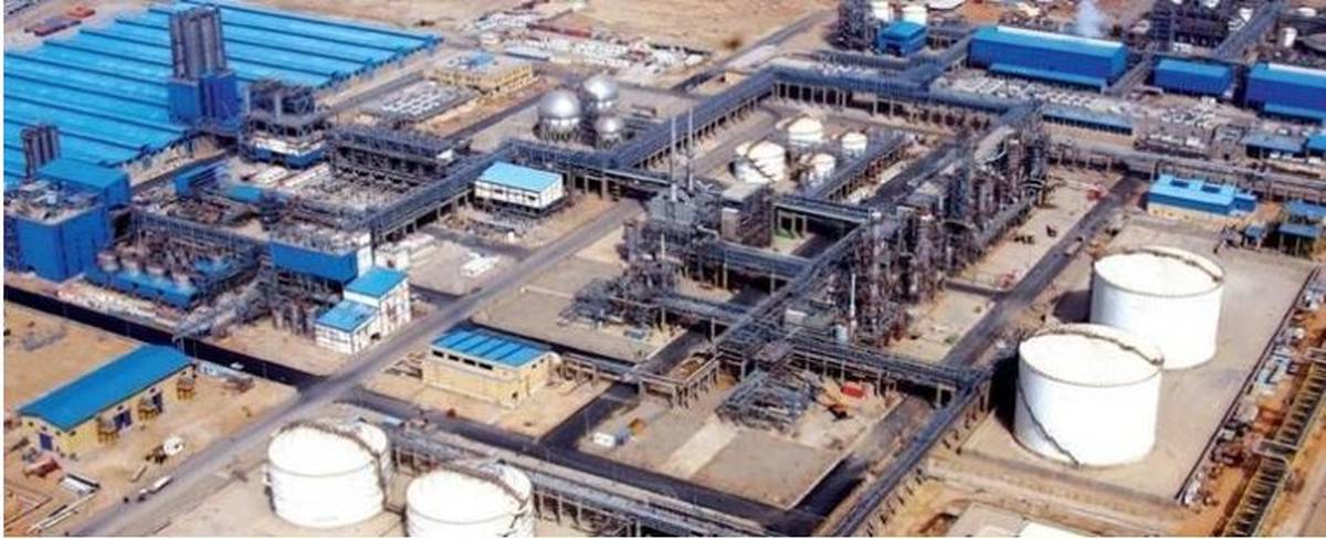 جابجایی موفقیت‌آمیز مخزن ۸.۵ تنی در پتروشیمی اروند