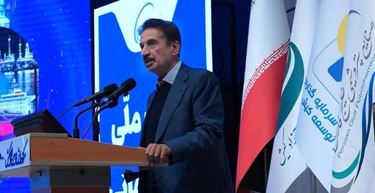 با نقشی که پتروشیمی در شرایط حساس امروز در ارزآوری و صادرات دارد، نباید بدان کم‌اعتنایی شود/ دلیل التهابات ارزی امروز بی‌اعتنایی به صادرات غیرنفتی در گذشته است