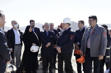فاز نخست نیروگاه خورشیدی ۱۰۰ مگاواتی هریس اواخر سال آینده وارد مدار می‌شود