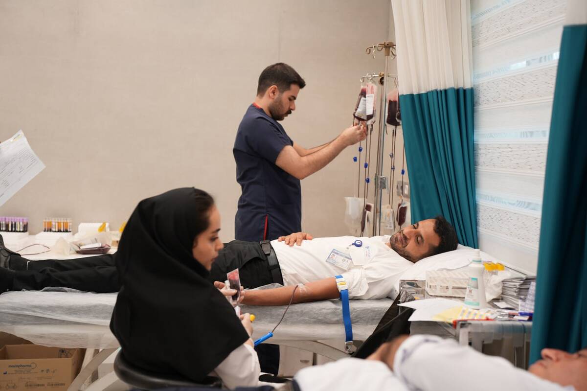 «نذر سرخ»؛ جاماندگان اربعین در پتروشیمی پردیس خون خود را به بیماران هدیه کردند
