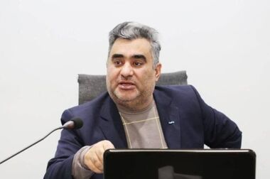 تقدیر از برگزیدگان مسابقات ورزشی بیمه سینا