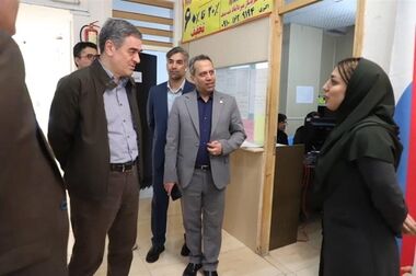 بازدید رئیس‌کل بیمه مرکزی از شعبه بیمه تعاون در کرمانشاه