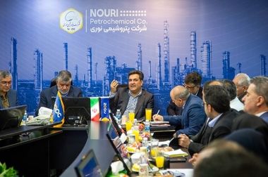 آیین تجلیل از تلاشگران نمونه شرکت پتروشیمی نوری برگزار شد