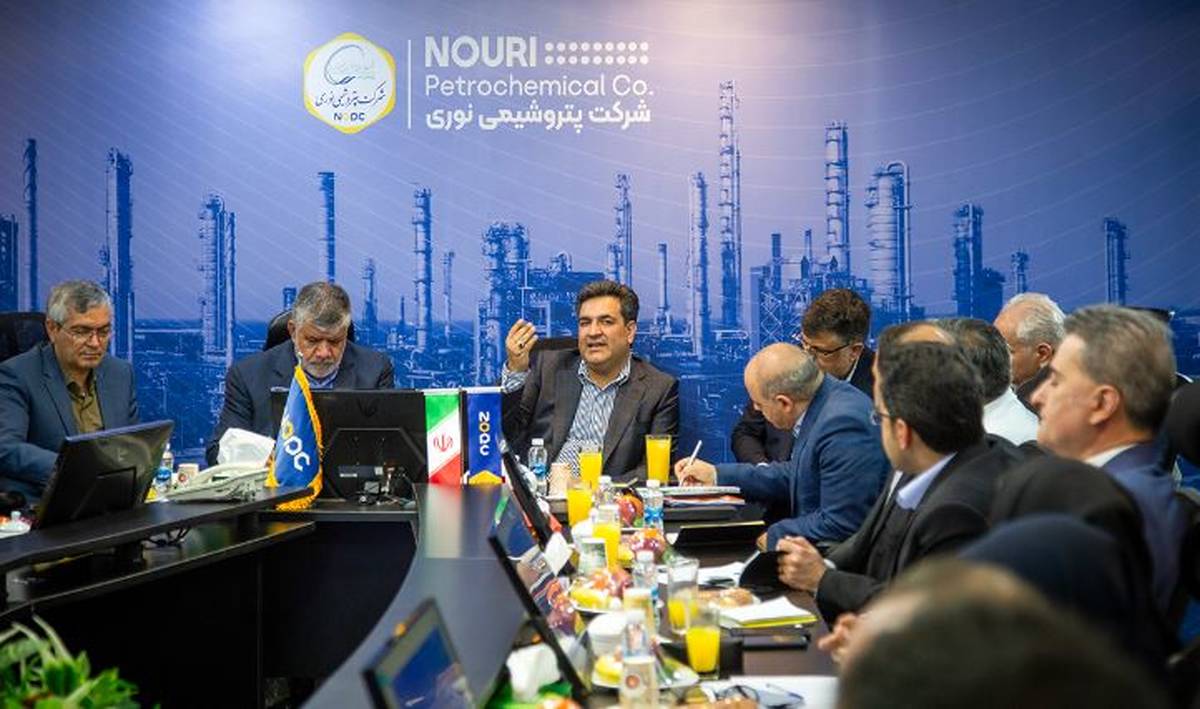 شرکت پتروشیمی نوری میزبان نخستین نشست «کانون تفکر بازرگانی» شرکت‌های هلدینگ خلیج فارس