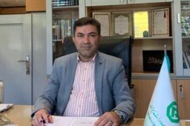 دیدار مدیرعامل بانک توسعه صادرات ایران با خانواده شهید حاج محمدیان