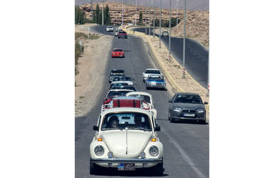 حرکت روی دوچرخ در مسیر گردشگری مسئولانه و رانندگی ایمن