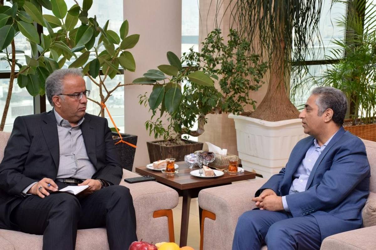  انتخاب بانک صنعت و معدن به عنوان بانک معین به منظور بررسی و پیگیری مسایل مربوط به تامین مالی طرح های تسهیلاتی استان سیستان و بلوچستان 