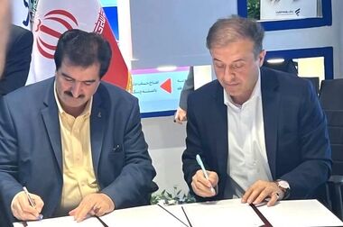 معرفی دستاوردهای توسعه‌ای «ومعادن» در نخستین روز متافو ۱۴۰۴ / ارائه گزارش پیشرفت پروژه‌ها به وزیر صمت