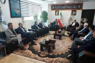 رفع دغدغه های مالی کسبه مجتمع ونوس در دستور کار قرار گرفت