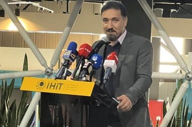 معدن اولین حلقه زنجیره تولید است /ضرورت بهره برداری از معادن توسط افراد متخصص