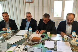 میز خدمت بانک سرمایه در نماز جمعه تهران برپا شد