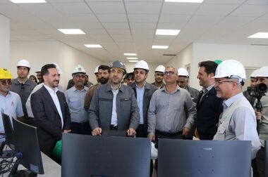 بازدید دانشجویان دانشگاه علم و صنعت از غرفه گهرزمین