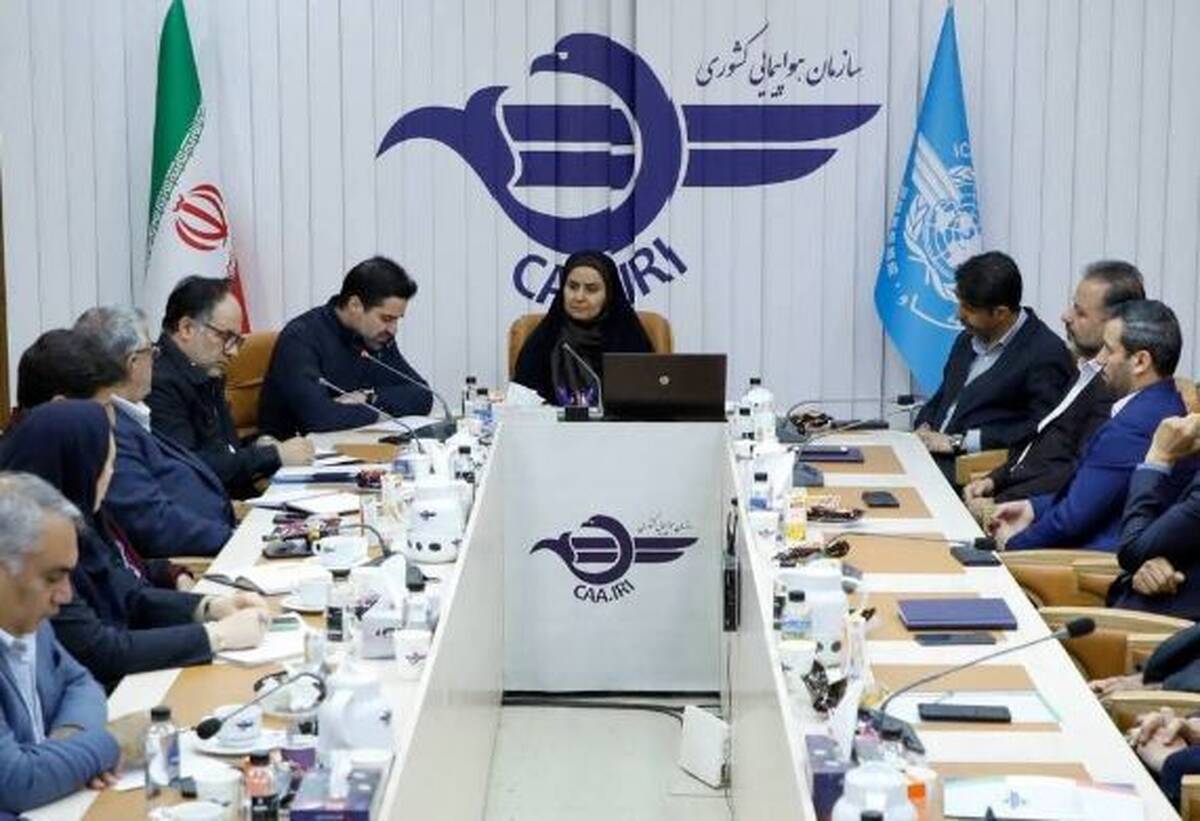 تأکید وزیر راه بر بازسازی صنعت هوایی/ حمایت کامل از سرمایه‌های کشور و تقدیر از کارکنان