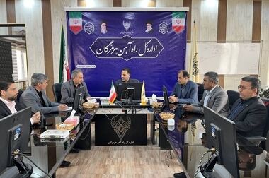 دیدار نوروزی قائم‌مقام مدیرعامل راه‌آهن با کارکنان ادارات ستادی/ تاکید بر عزم راسخ برای اعتلای صنعت ریلی در سال جدید