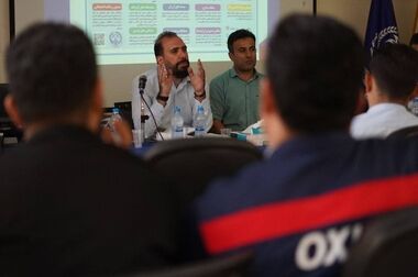بازدید معاون وزیر صمت از غرفه فولاد اکسین خوزستان در نخستین روز از نمایشگاه ایران متافو۲۰۲۴
