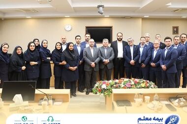 بازدید میدانی رئیس‌کل بیمه مرکزی از شعبه بیمه معلم در اراک