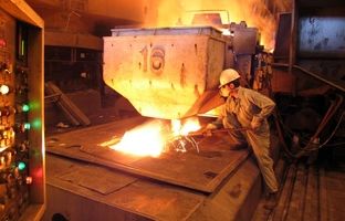 ثبت رکورد افزایش زمان ذوب‌گیری از تاندیش در فولاد مبارکه