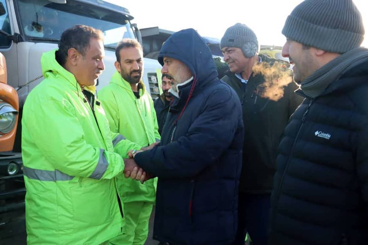 بازدید شهردار منطقه ۴ از سایت برف‌روبی و آمادگی کامل برای بارش‌های احتمالی