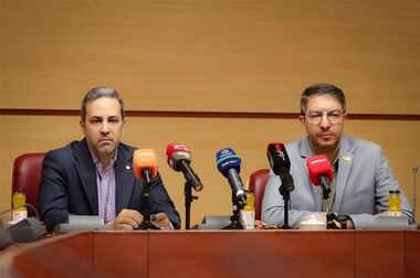 نسخه تیم اقتصادی دولت برای کشیدن ترمز دلار؛ هشدار کارشناسان