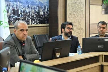 جمع آوری و ساماندهی بساط گستران در محور خیابان شهرداری