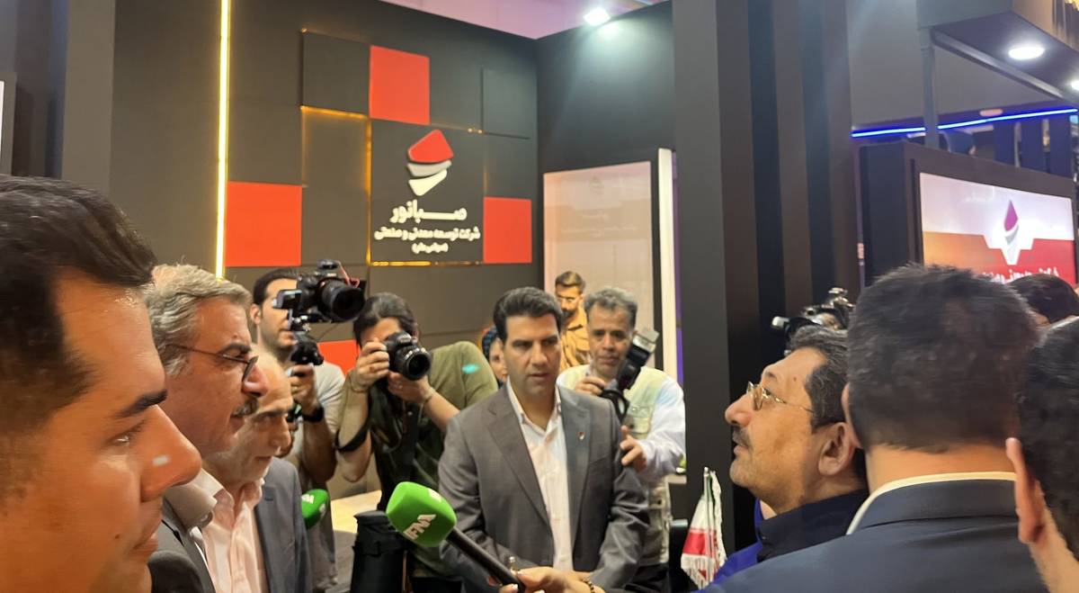 حضور وزیر صمت و معاون رییس جمهور زیمبابوه در غرفه صبانور