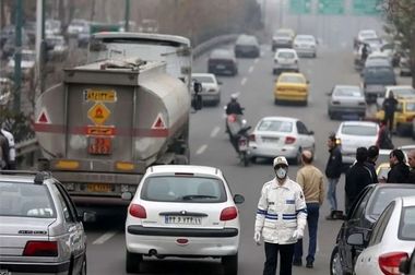 بیش از ۴۹۱ هزار  موتور سوار به دلیل عدم استفاده از کلاه ایمنی اعمال قانون شدند/ تخلف کلاه ایمنی در صدر تخلفات سال ۱۴۰۴