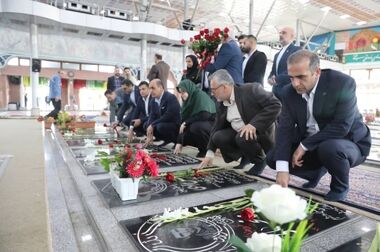 برگزاری میز خدمت و ویزیت رایگان پزشکی در روستاهای محدوده منطقه آزاد انزلی به مناسبت گرامی‌داشت شهدای خدمت