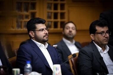 فلر واحد اوره پتروشیمی هنگام، روشن شد