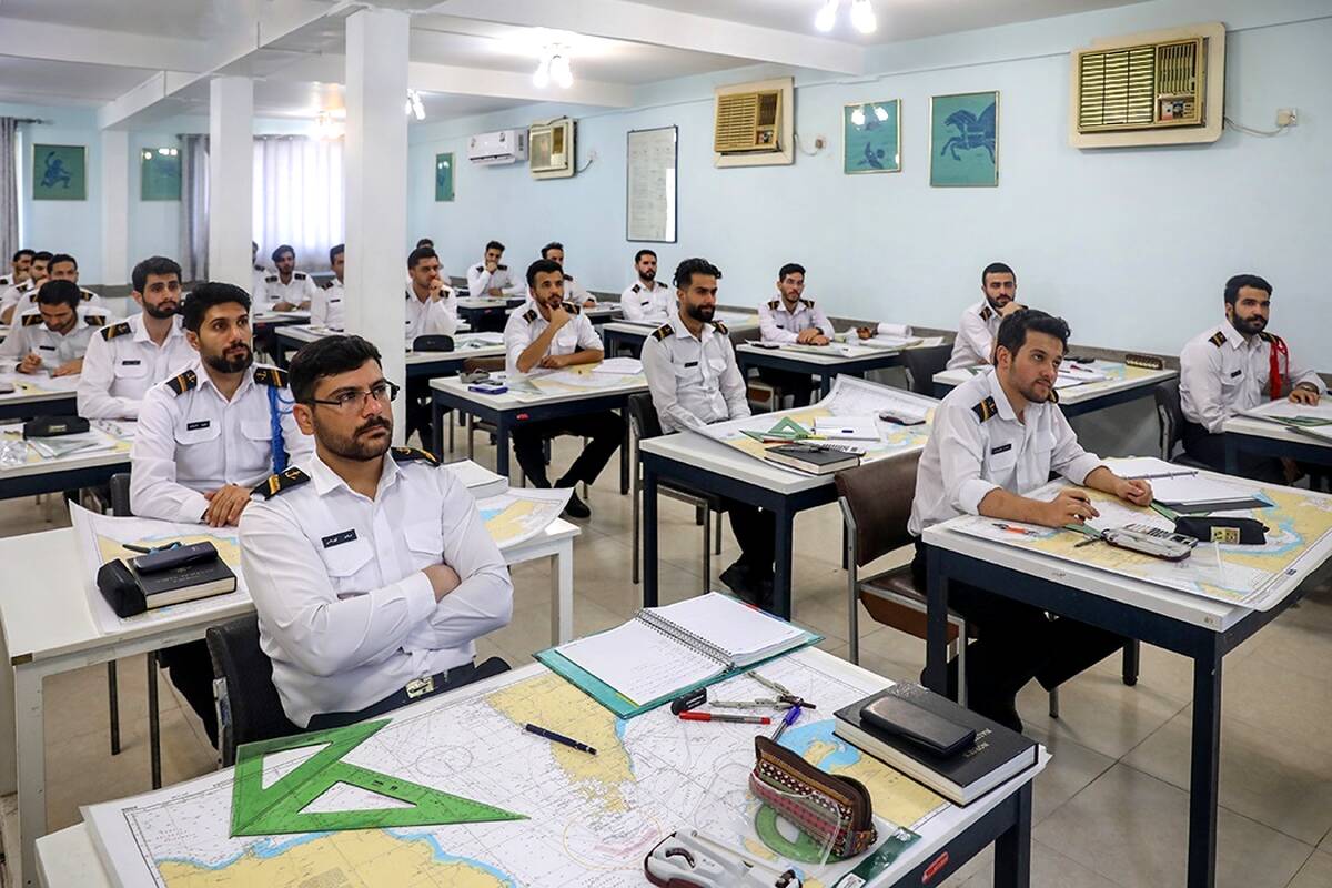 پذیرش دانشجوی دریانوردی متعهد خدمت ۱۰ ساله در ناوگان کشتیرانی جمهوری اسلامی ایران