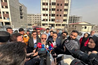 پرداخت بیش از ۱۱۲۲ میلیارد ریال تسهیلات قرض‌الحسنه ازدواج و فرزندآوری/ تسریع در پرداخت تسهیلات و پاسخگویی مناسب به متقاضیان مورد تاکید ماست