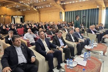 چشم انداز بیمه ایران خدمت بی نظیر به مشتریان و مردم ایران است