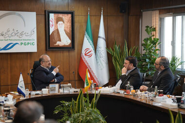 دستور محمد شریعتمداری برای تبدیل وضعیت بیش از ۱۲۰۰ نیروی خدماتی و حجمی ایثارگر