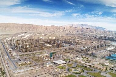 مدیرعامل شرکت نفت ستاره خلیج فارس مورد تقدیر وزیر کار قرار گرفت
