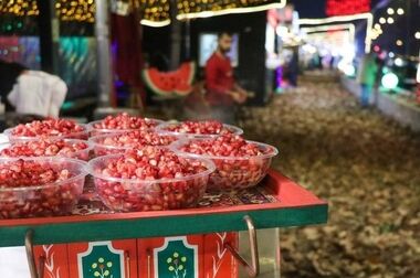 اهدای جوایز مسابقات تکریم ارباب رجوع و آراستگی محیط کار در شهرداری منطقه ۵
