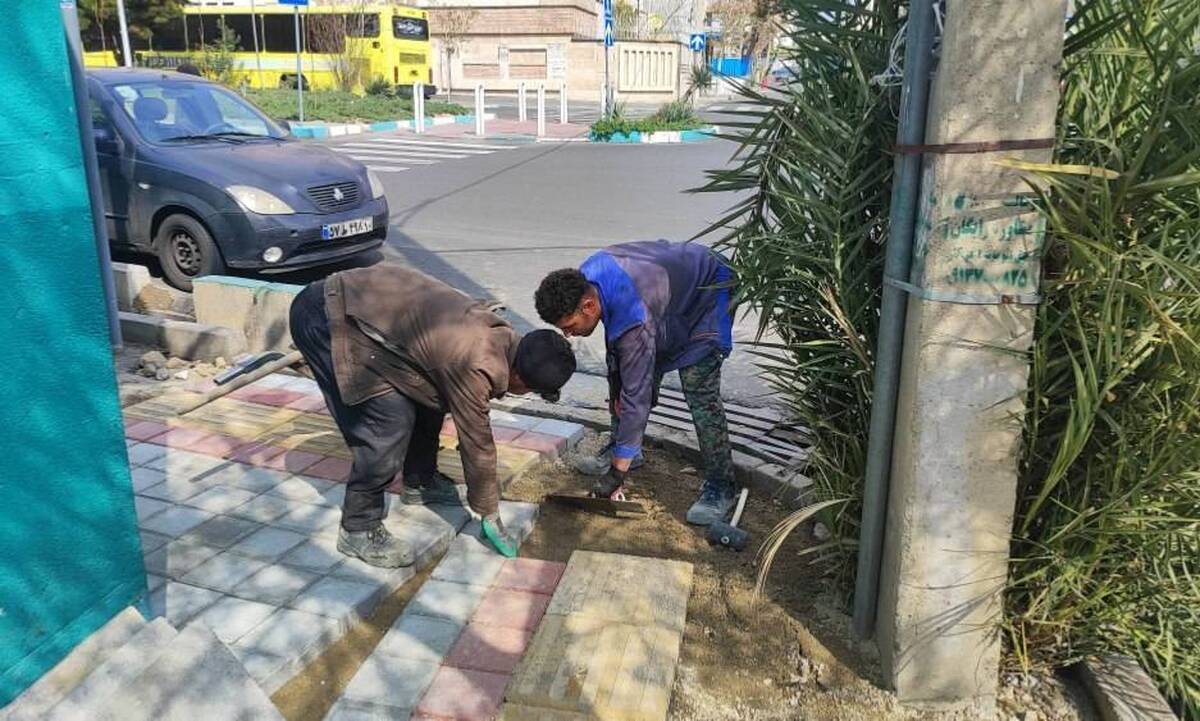  نوسازی و بهسازی بیش از ۳۱۰۰ مترمربع پیاده‌رو در ۸ معبر منطقه۱۳