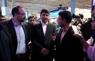 وزیر ارتباطات از غرفه رایتل در نمایشگاه الکامپ ۱۴۰۴ بازدید کرد