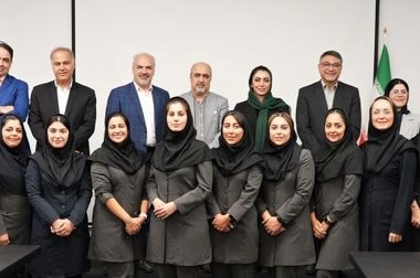 بانک قرض‌الحسنه مهر ایران و بیمه دی تفاهم‌نامه همکاری امضا کردند