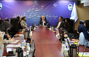 حجم تجارت الکترونیکی کشور در سال 1403 از ۵۵۰۰ هزار میلیارد تومان فراتر رفت/ برگزاری جشن روز ملی تجارت الکترونیکی