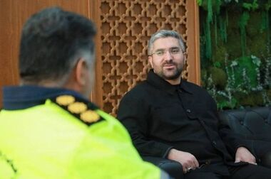 بزرگترین جشن انقلاب اسلامی با آذین‌بندی ۴ کیلومتری در منطقه۱۳/ رونمایی از سردیس شهید افروز