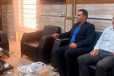 توزیع هزار بسته معیشتی و نوشت‌افزار در چوار با مشارکت پتروشیمی ایلام