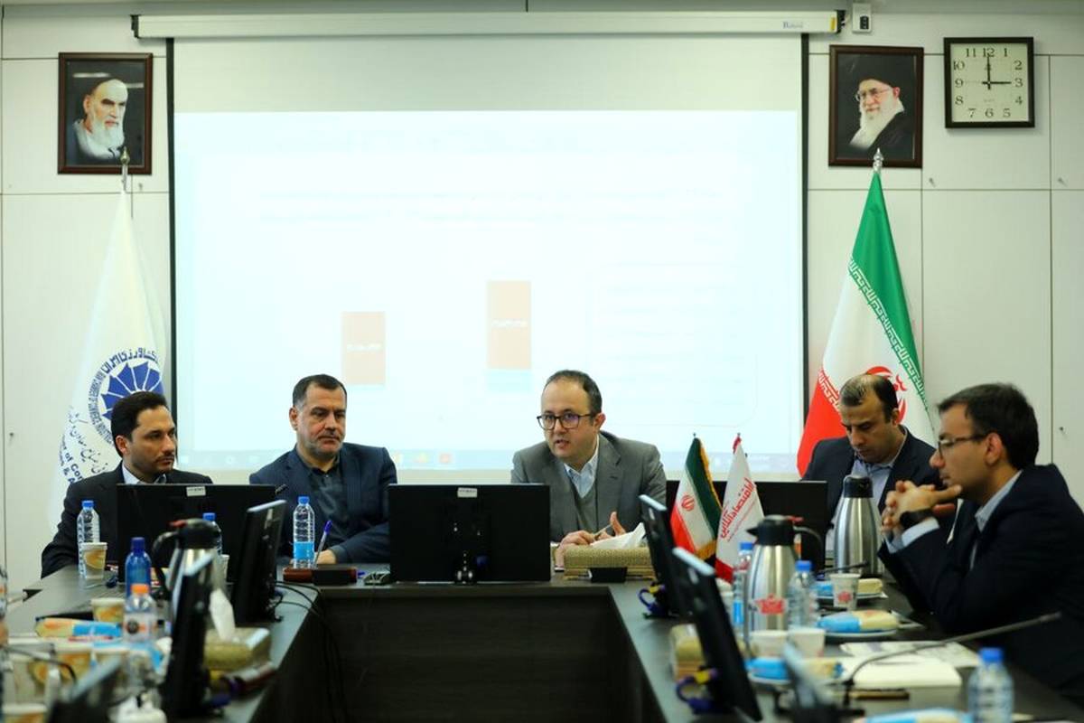 ارزش صندوق‌های سرمایه‌گذاری در اوراق با درآمد ثابت با ۵۱ درصد رشد به ۷۸۸ همت رسید/ الگوهای سرمایه‌گذاری برای طرح‌های تولیدی و زیربنایی توسعه می‌یابد